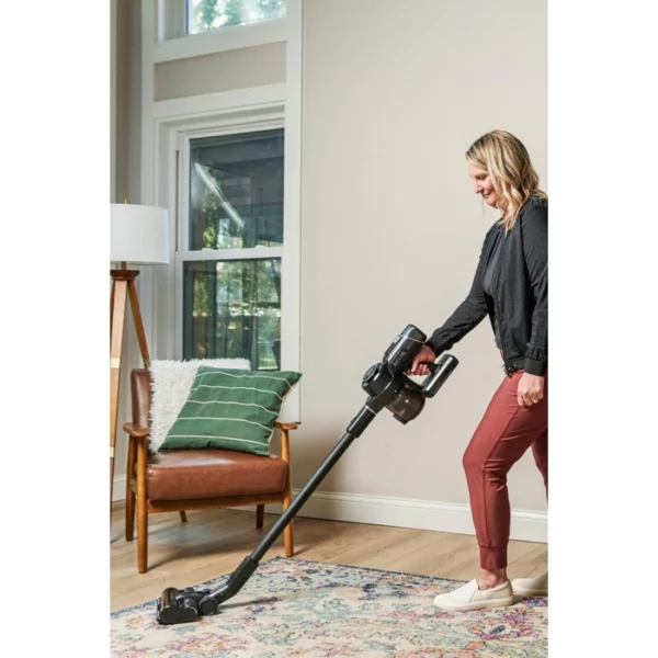 R65 Cordless Stick Vacuum - Image 3